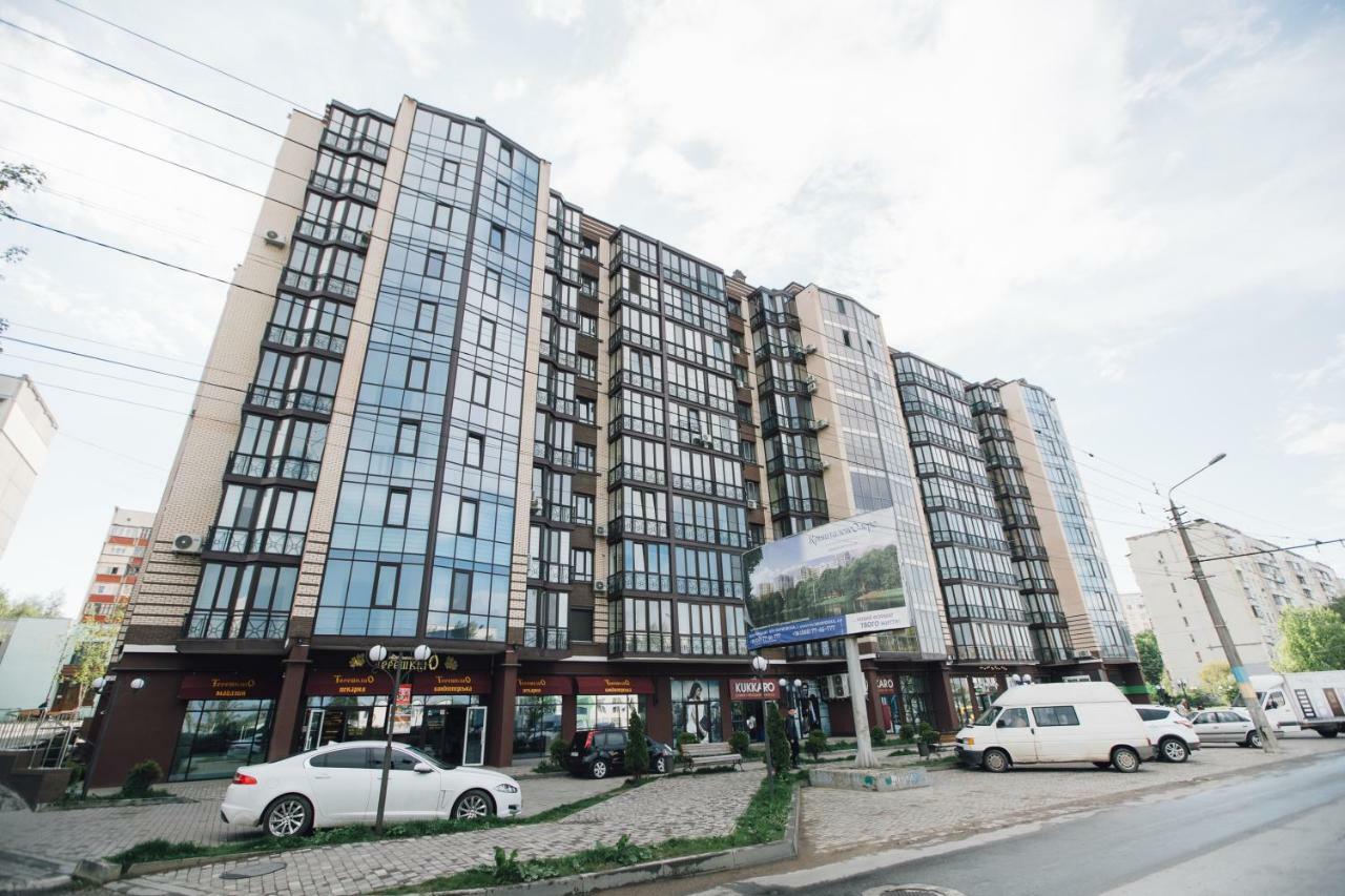 Atlant Apartments Chernivtsi Exterior photo